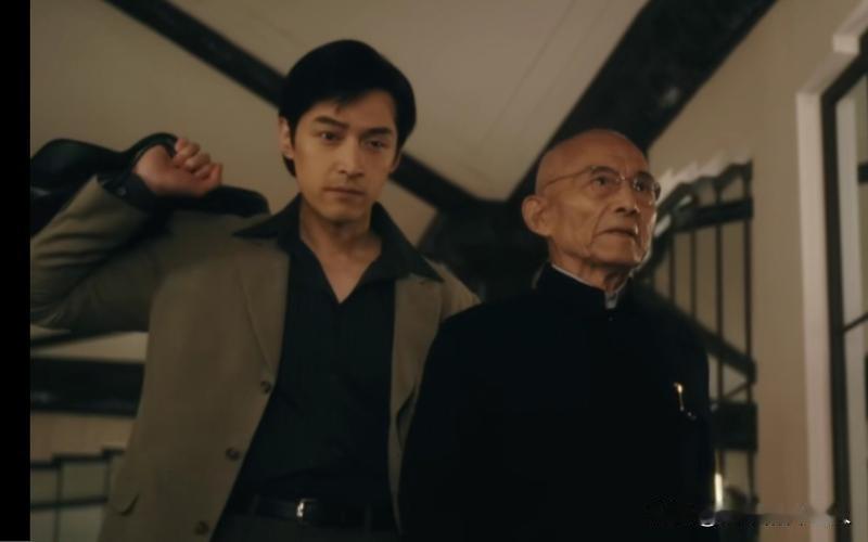 《繁花》中爷叔的一段话治愈了我：“我们只是打个工挣点钱的普通人，所以有很多事情都