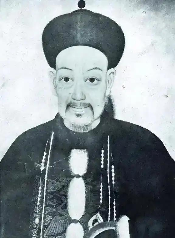 周寿昌和胡林翼之间有一件趣事。
周寿昌以文章名世，胡林翼进入翰林后，除了读书准备