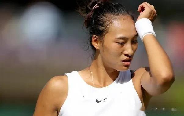 追逐风追逐梦想，郑钦文距离TOP10还有多远？



中国网球选手郑钦文在202