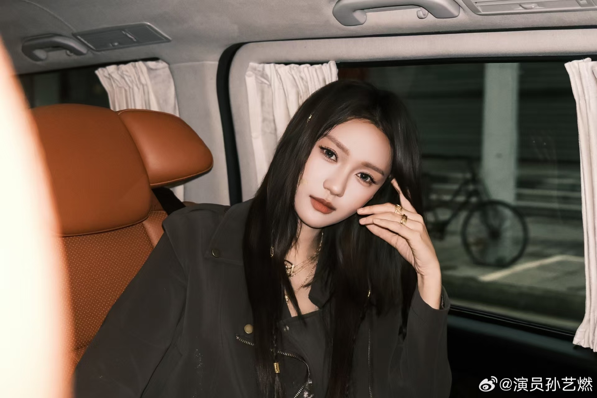 孙艺燃[超话]对短剧圈美貌的开发不足1% 与其追求五官的极致精致，不如追求人物与