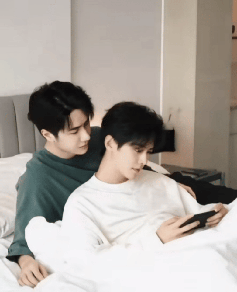 博君一肖[超话]  这就是我晚睡的福利吗[期待][期待][期待] ​​​