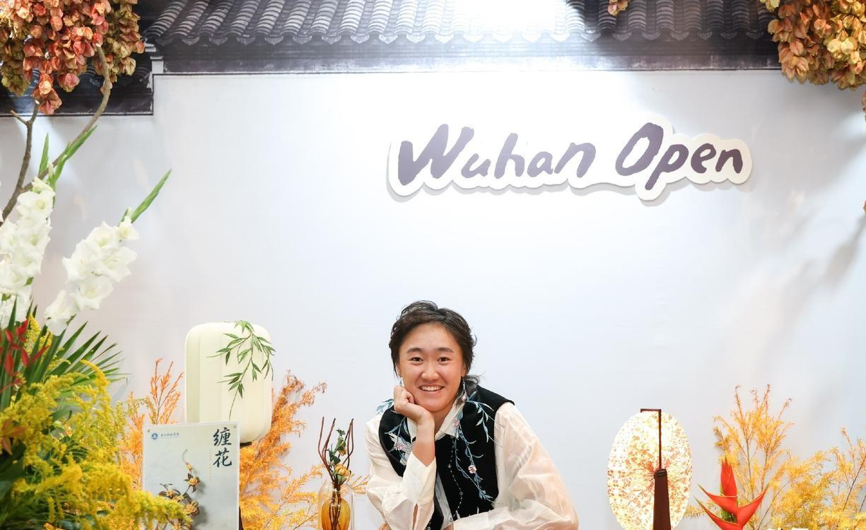单盘直接吞了个0比6，任谁也没想到这场武网的金花内战会打得这么难看。
赛前大家