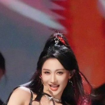 杨天真复胖看到谢娜晒和何宣林的聊天记录，感觉两人关系特别好
