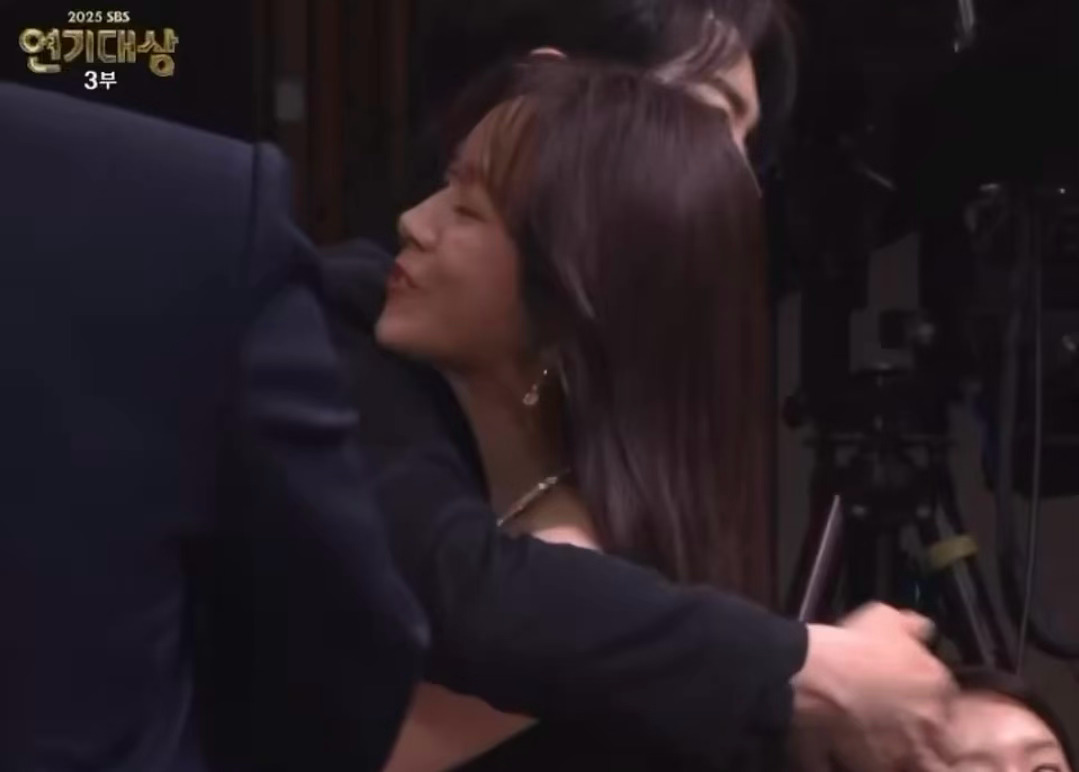 嗑8k cp的都是有福之人2026第一天就嗑个大的 