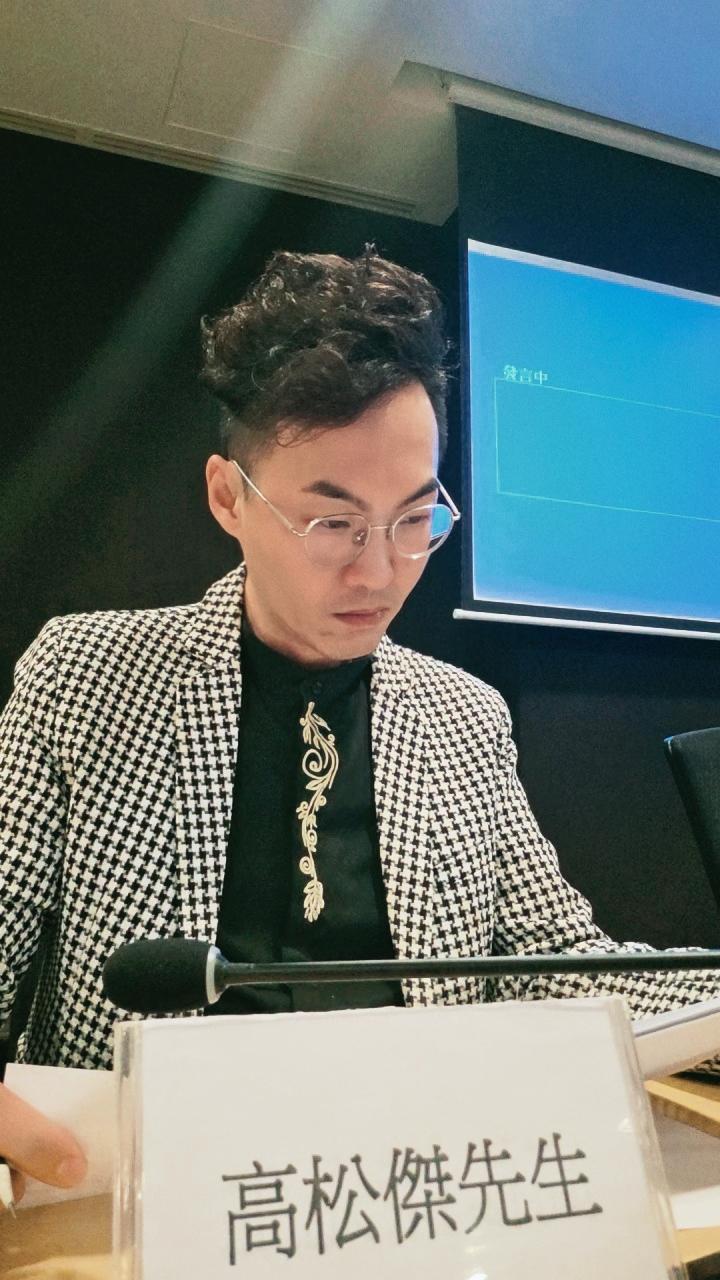 共建美好龙城社区@九龙城区议会辖下社区参与及文化康乐委员会第十四次会议

高Si