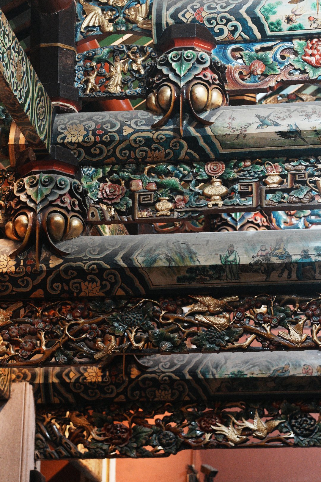 *在路上*揭阳古城夜景...大新喜欢拍夜景，我喜欢早睡，所以，某人是摄影杀手..