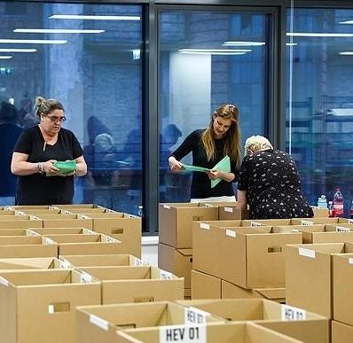 看来选前民调还是挺准的，心心念念的欧尔班下台了。匈牙利公布国会选举最终结果 蒂萨