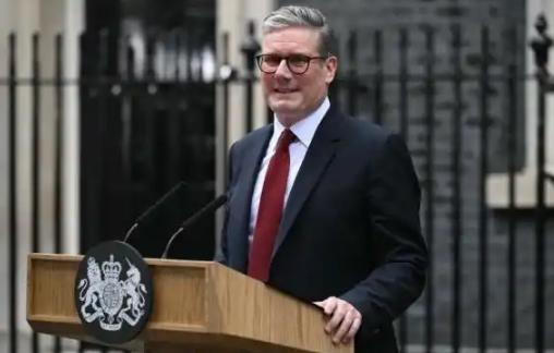 英国首相斯塔默“投喂”给了世界三句话！
 
第一句：中国不是“正在崛起”，是“已