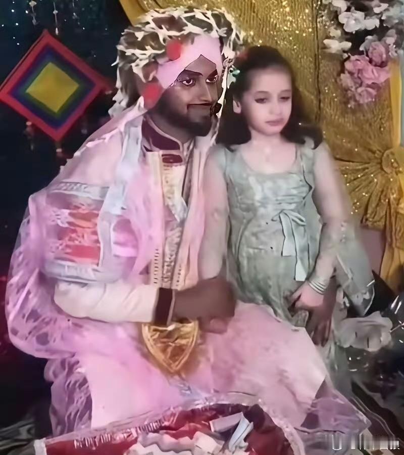这，才是印度真正让人毛骨悚然的一面。
童婚[衰]