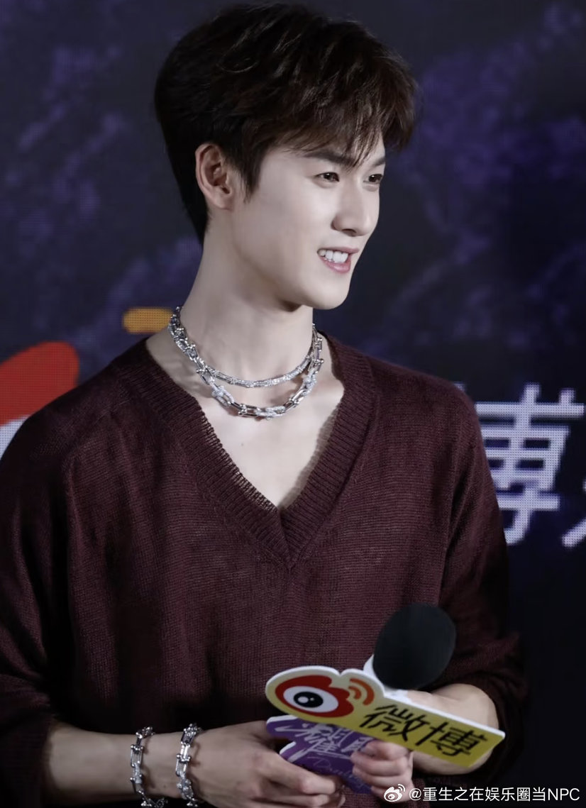 姚琛代替李昀锐表白粉丝姚琛是李昀锐和粉丝的证婚人嘛姚琛说话的时候语气挺真诚的