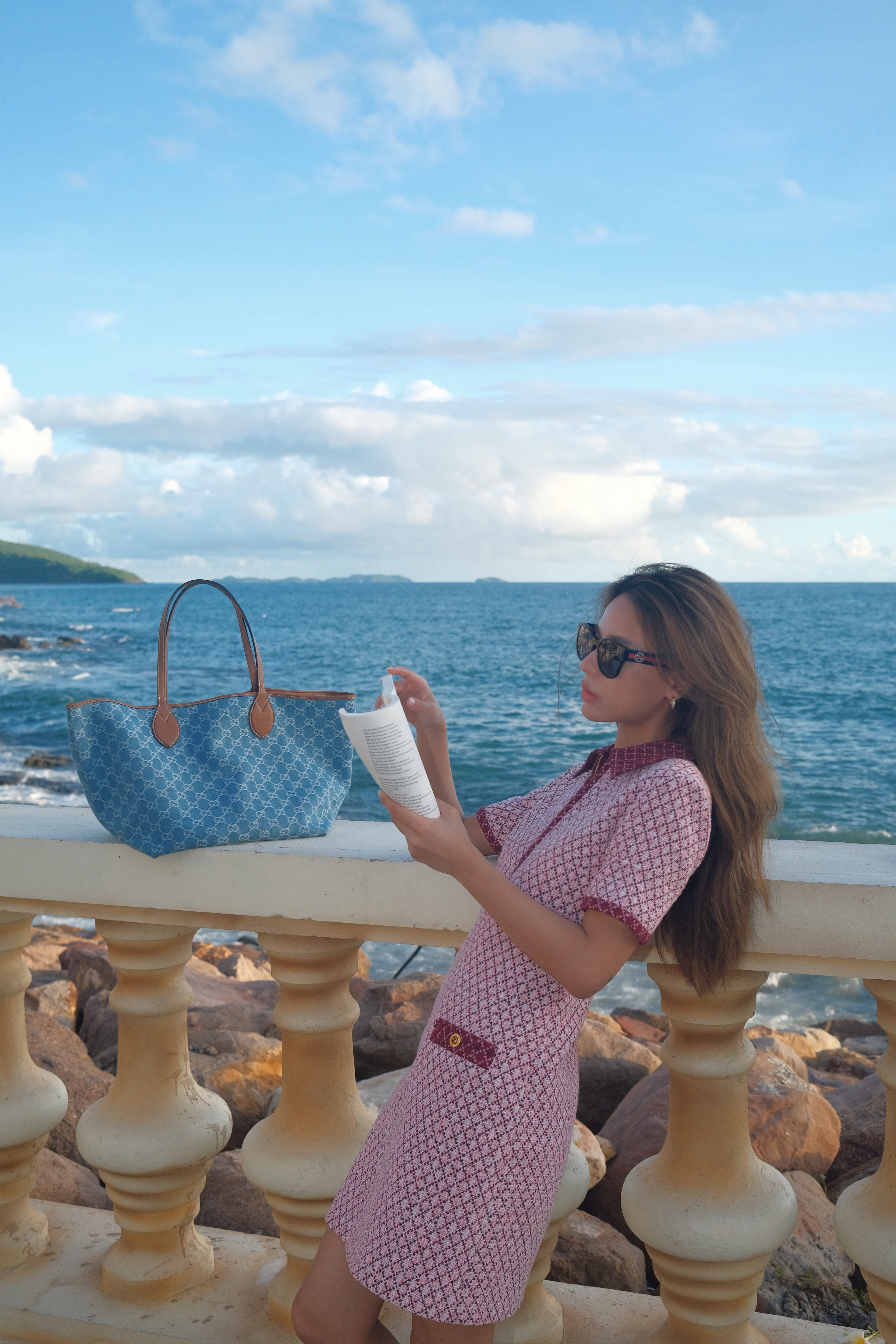 竟有几分阿马尔菲海岸的随性画意Gucci  ​​​