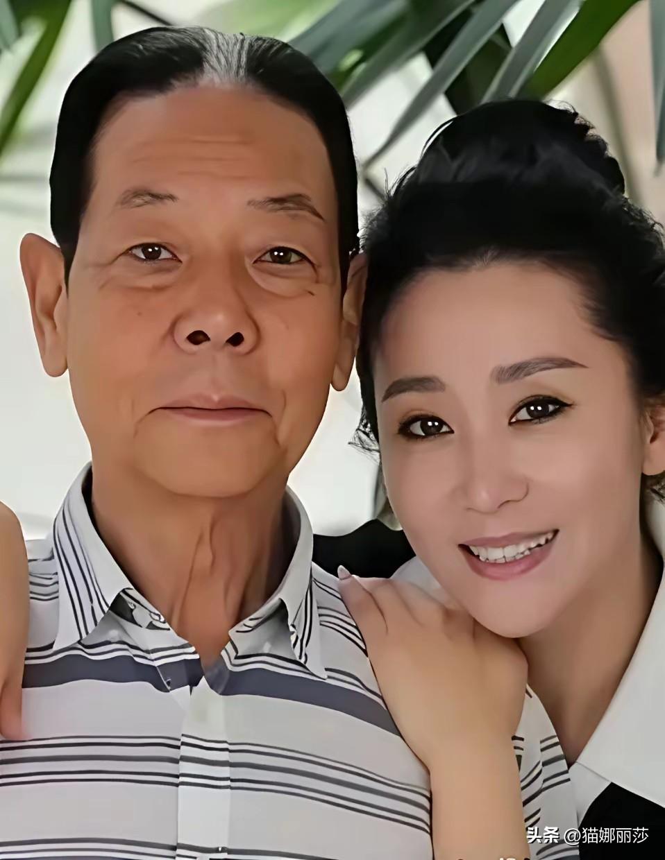 苗圃不缺钱
和这个老公是真爱了
因为苗圃有飞机驾照
老公买了私人飞机
在爱情面前