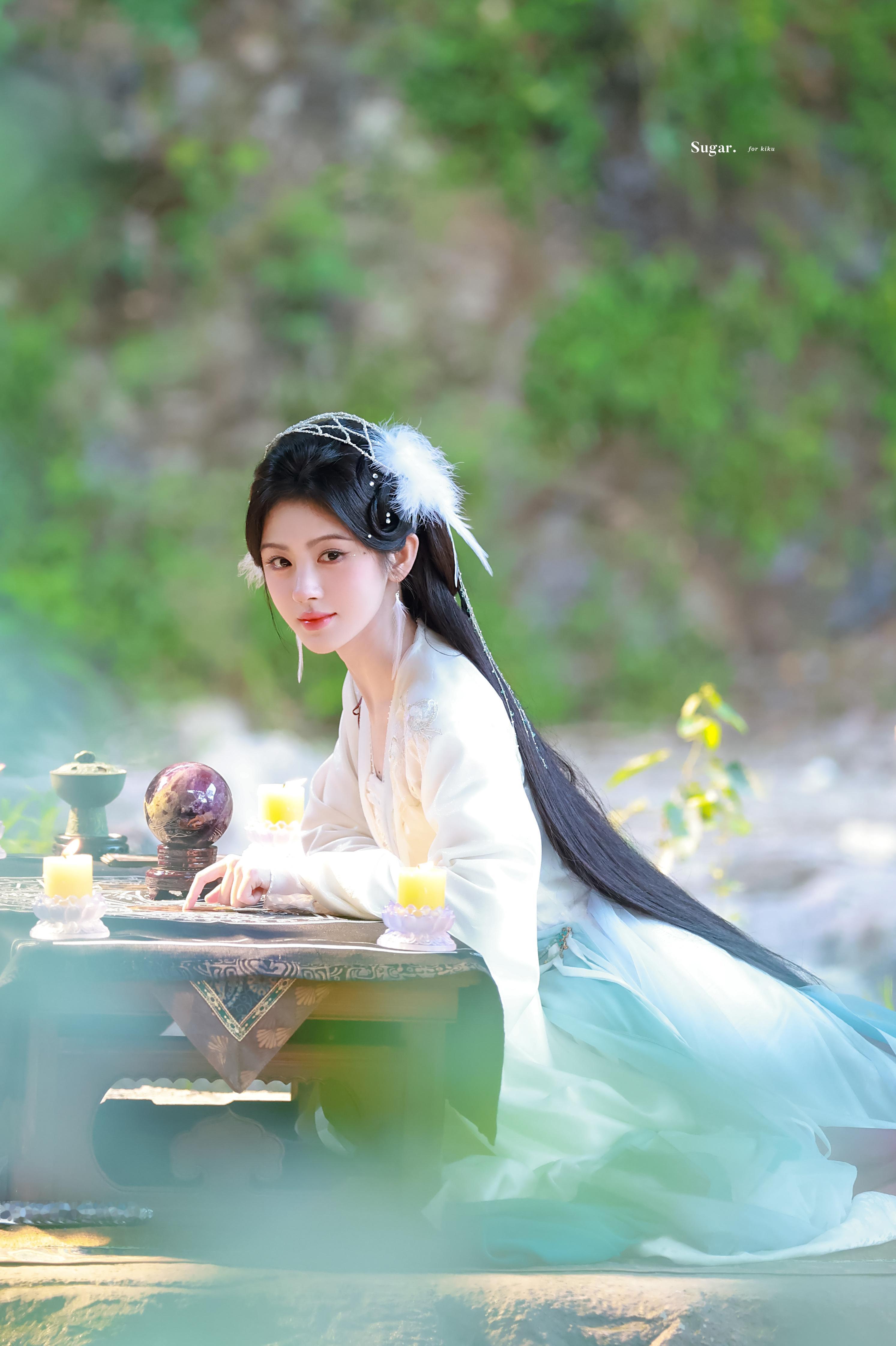 𝐋𝐨𝐨𝐤 𝟎𝟗 鞠婧祎苏绿夏鞠婧祎万花世界