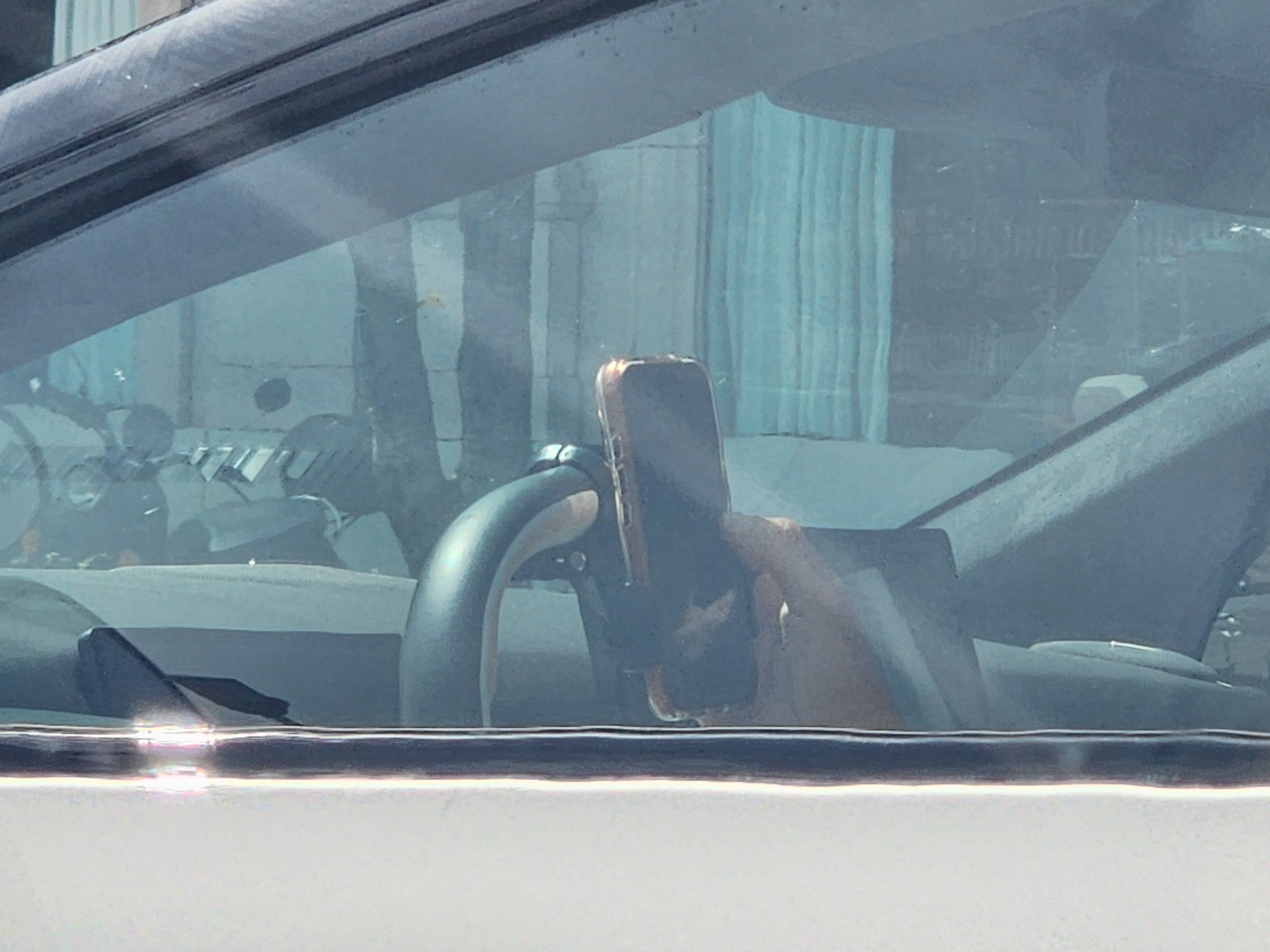 这位车主真是个大聪明