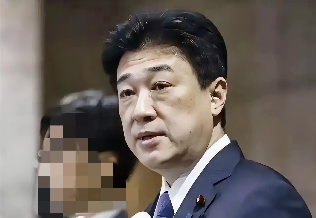 中国刚公布2026年国防预算，日本就跳出来横加指责！好奇的是，他们是如何评价美国