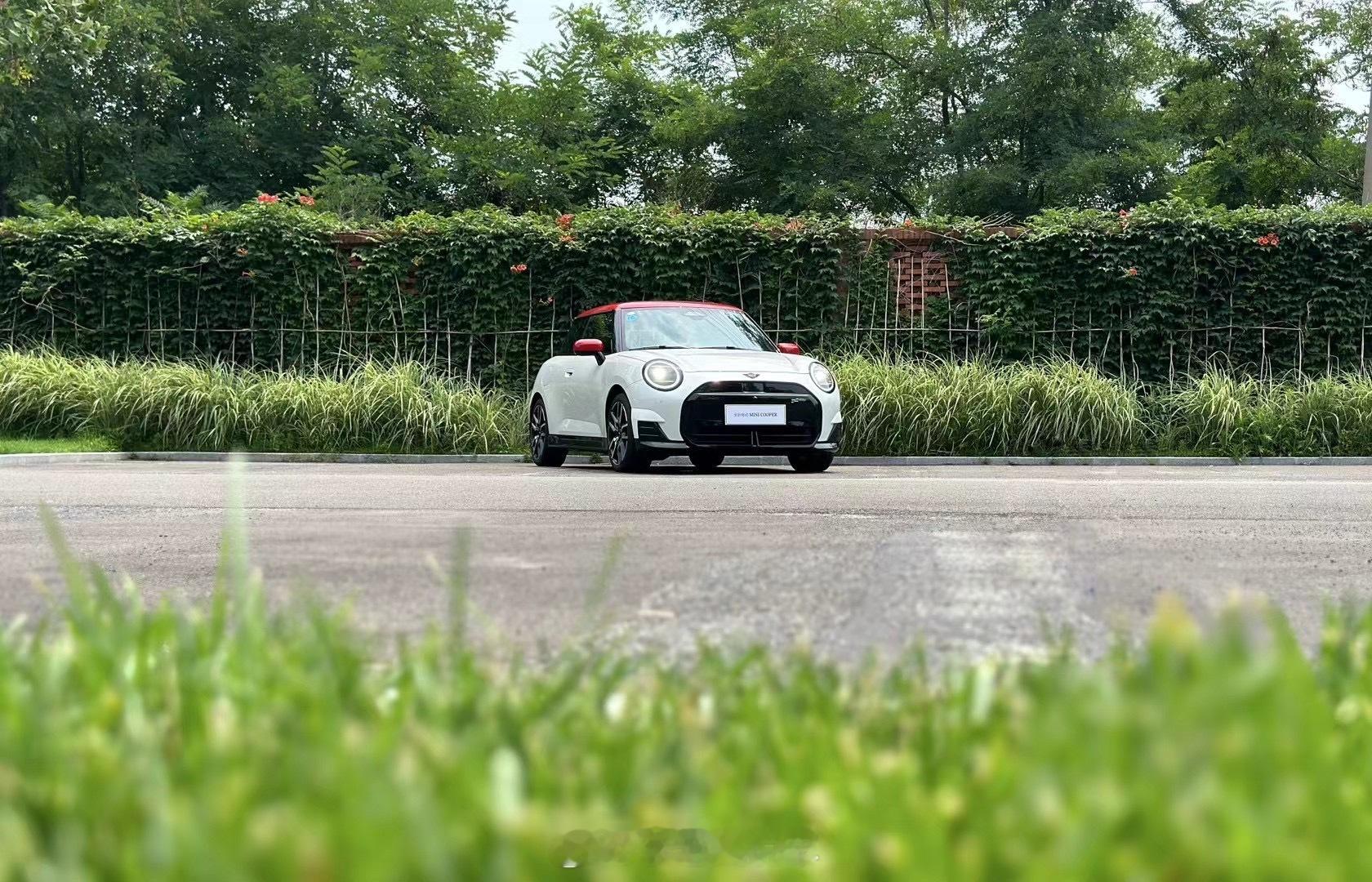 2024 年最喜欢的小车，没有之一#mini[超话]#  ​​​