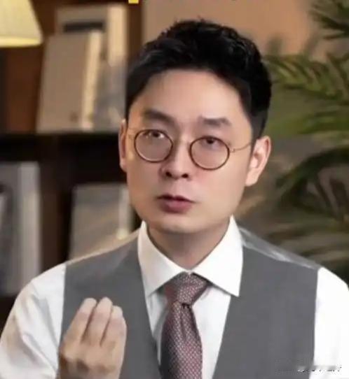 温义飞点评家电赛道：从低价内卷到AI高端，卡萨帝20年讲透中国制造逆袭之路
 