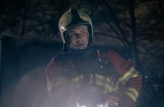 现在俄乌战场彻底乱了，这边刚说不打了，那边又打起来了，两边没一句实话。
 
美国