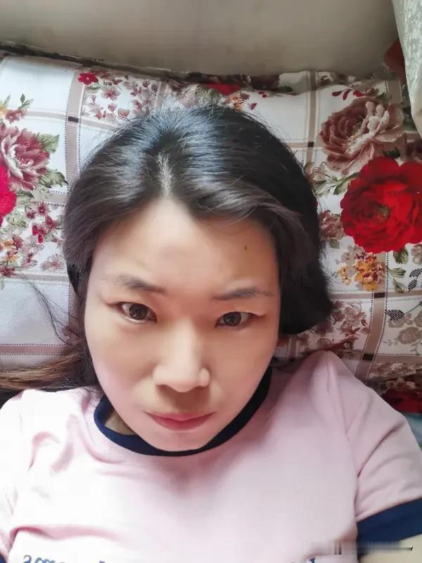 缺爱的女人要避开烂桃花，得从自身找原因。很多缺爱的女人，因为平时没人偏爱、少被夸