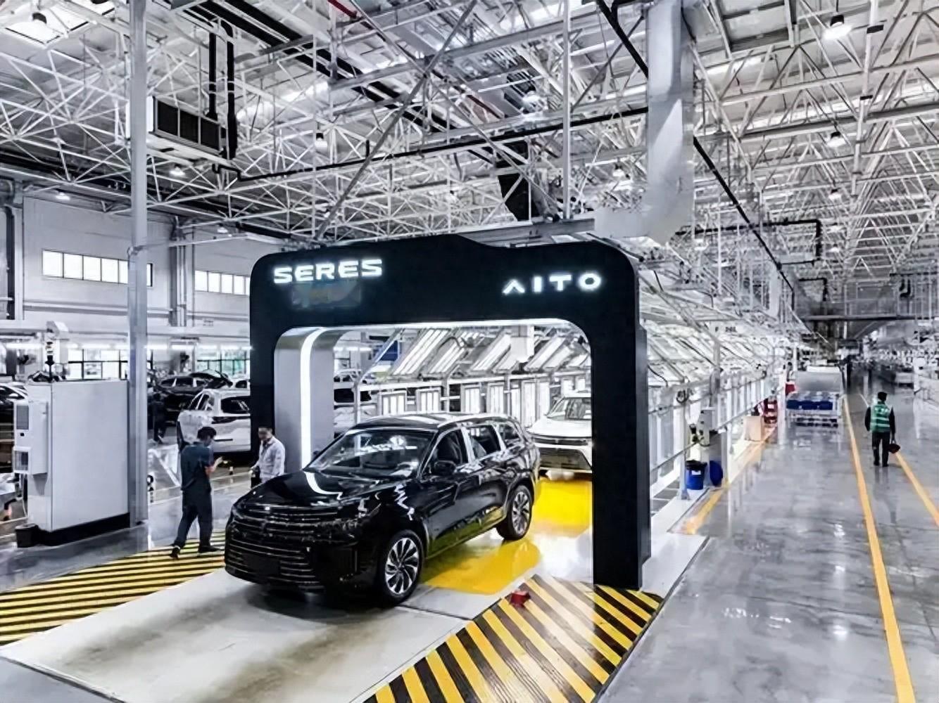 赛力斯亏了15亿，但你真的不用慌2026年7月12日，赛力斯发布了一份让市场炸锅