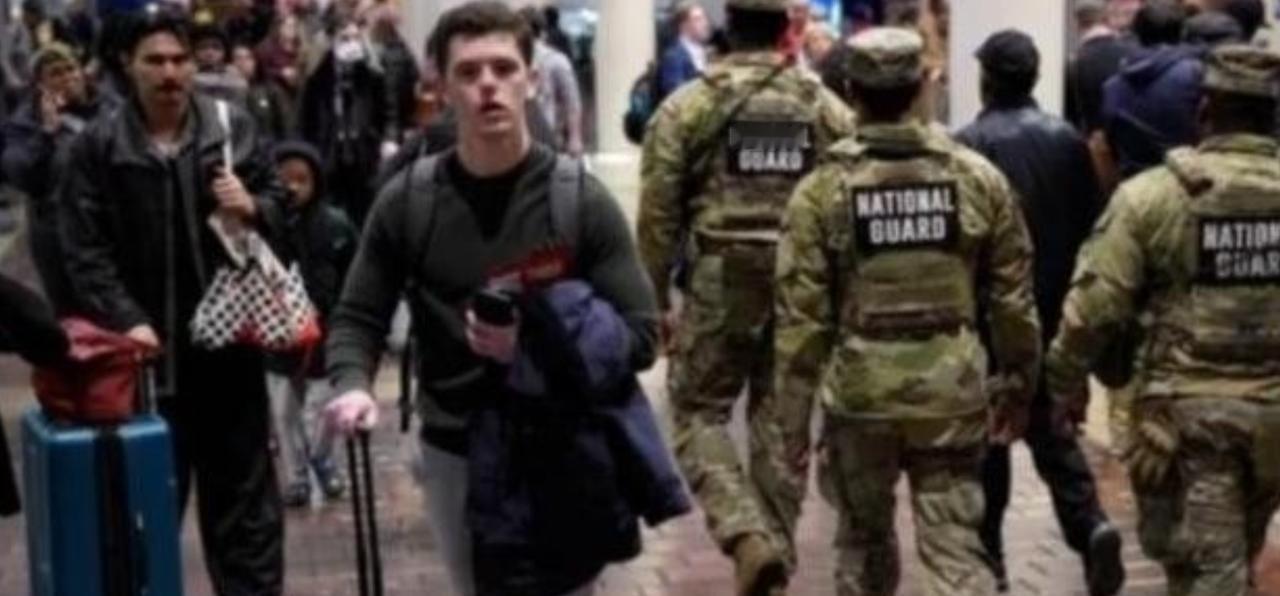 特朗普这波操作就是把美国的移民门焊死了，一边堵死外来者的路，一边清理过去的存量，