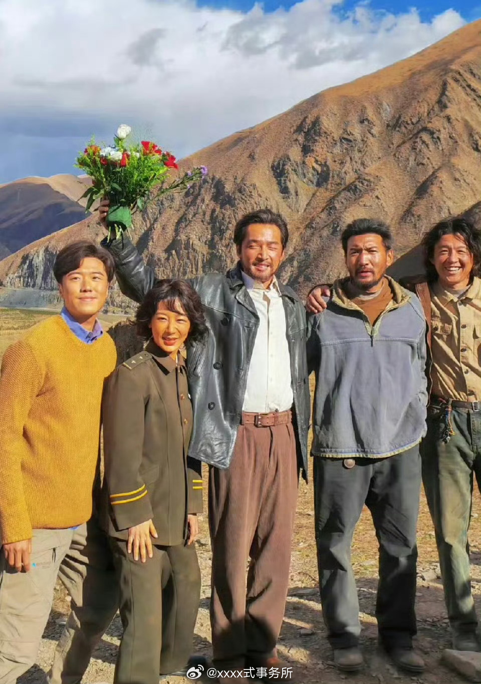 杨紫和胡歌生命树杀青，这一群人为演戏牺牲好大 ​​​