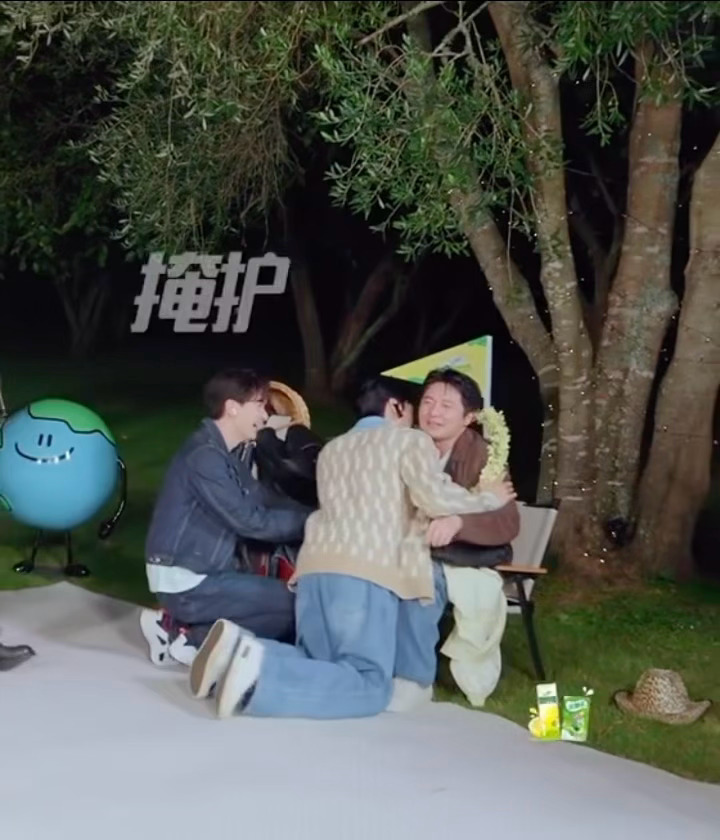 此刻有个小宝宝非常之萌又有人偷了我的人生