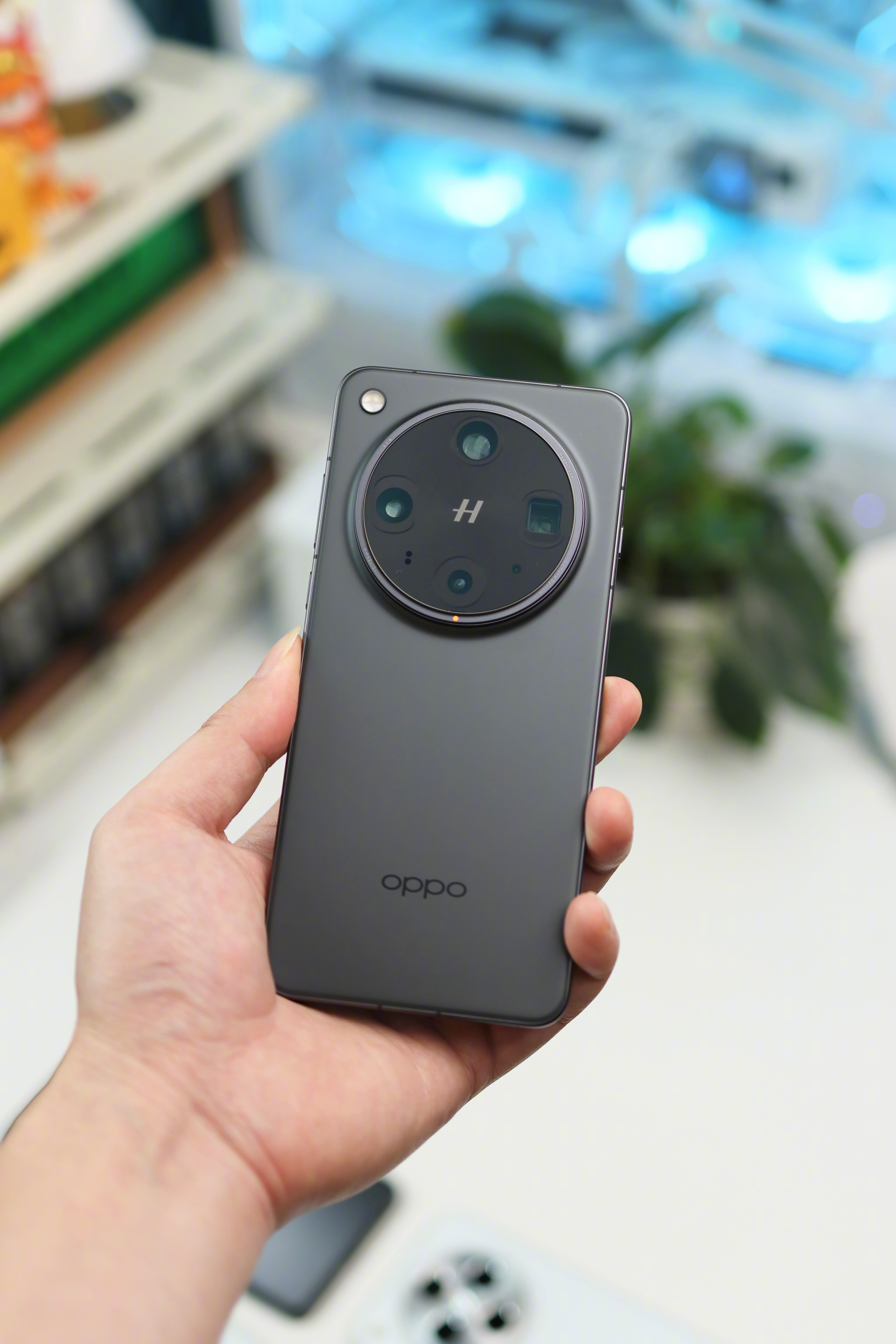 OPPO Find X8 Ultra12+256 售价649916+512 售价