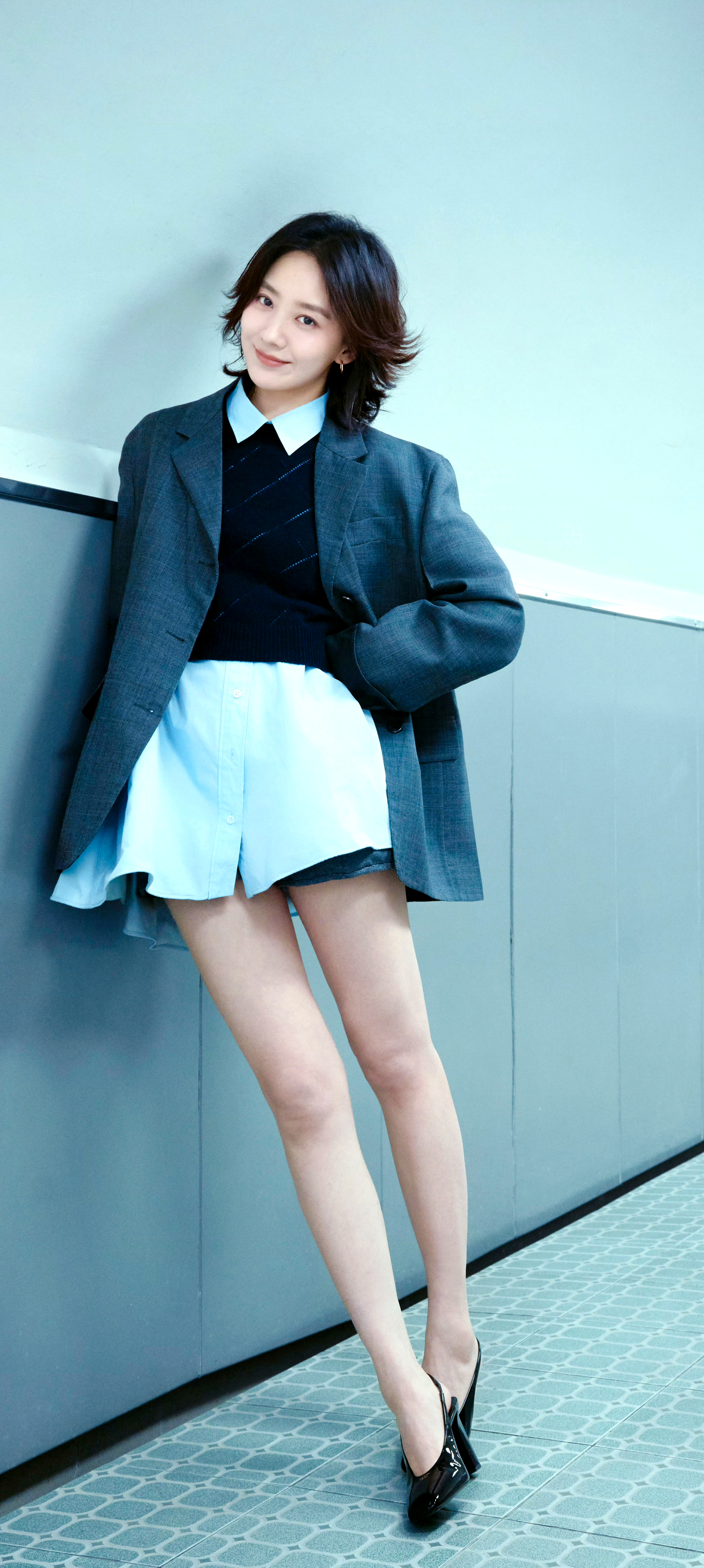 朱颜曼滋 这腿爱不爱[期待][期待][期待]朱颜曼滋 ​​​