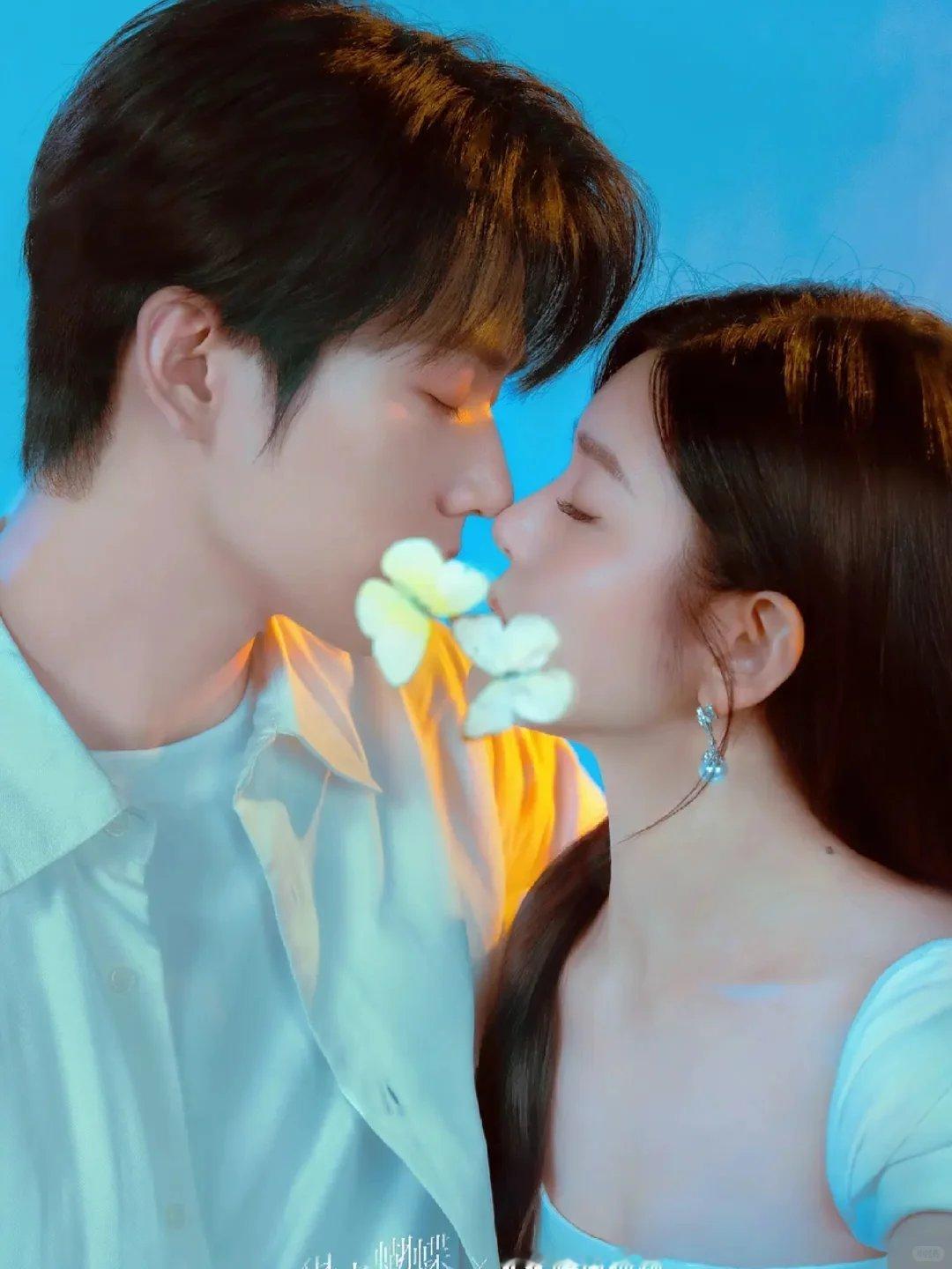 狙击蝴蝶《狙击蝴蝶》定档12.4/19岁年龄差的极致暧昧，我先嗑为敬🦋这部由大