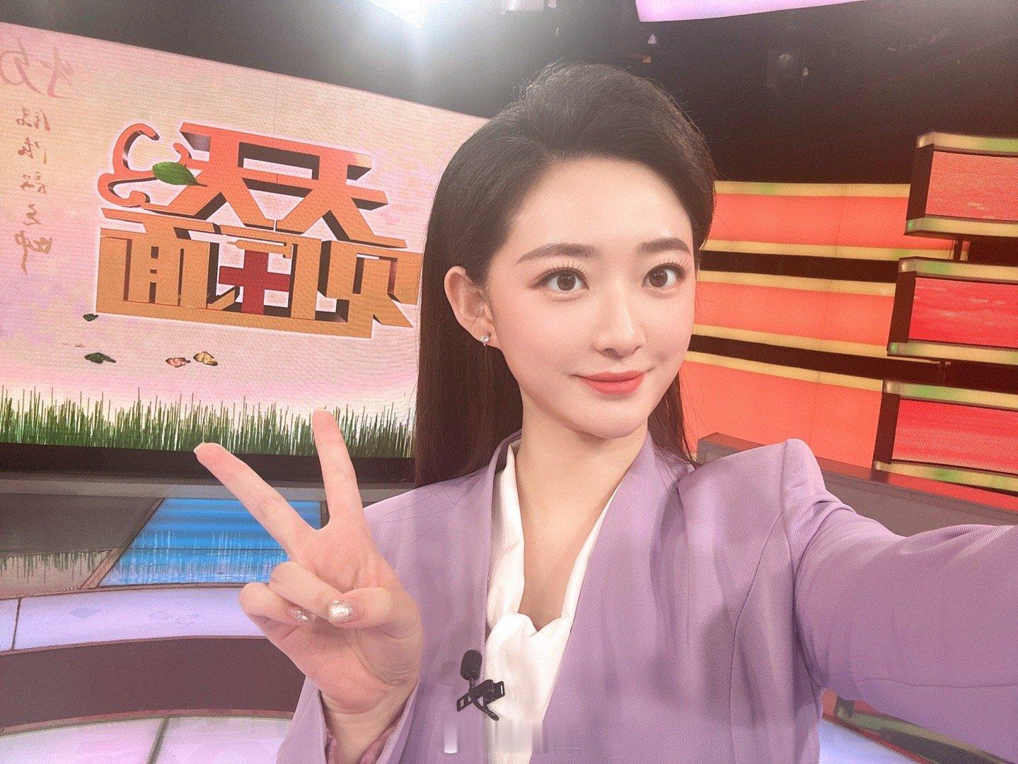 一张图告诉你 电视镜头有多吃妆[奋笔疾书] 