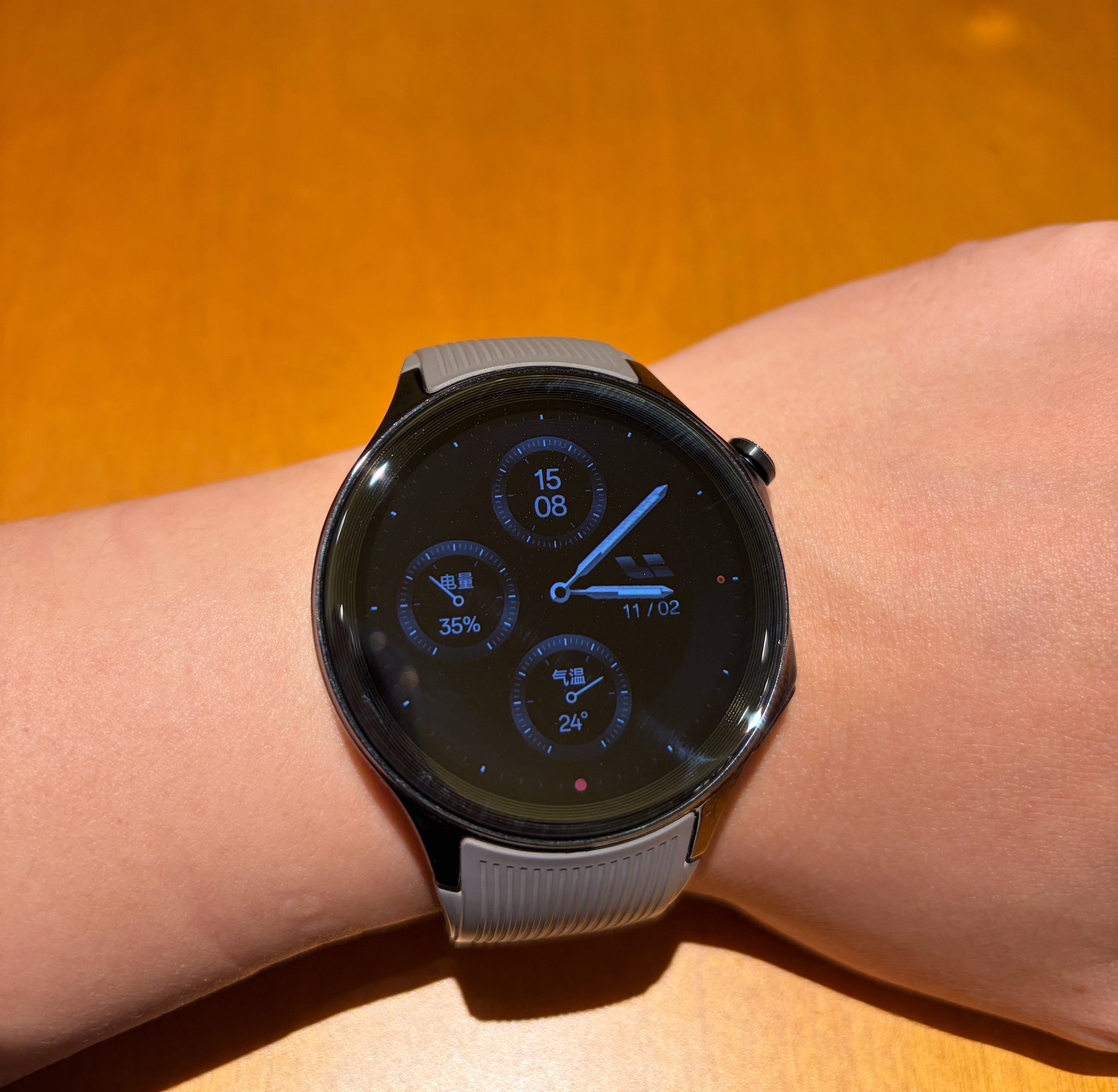 没想到我一个iPhone用户从Apple Watch换到OPPO Watch后也