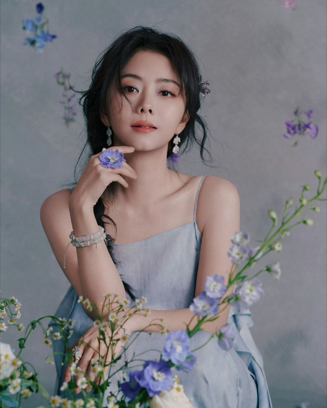 谭松韵受父母辈喜欢的原因 角色有生活味，很容易让长辈产生共鸣。 