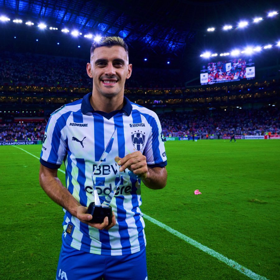 获得全场最佳的蒙特雷前锋贝尔泰拉梅🎙️：“作为一名阿根廷人，气氛很美好，我很享