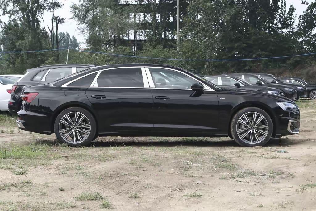 全新奥迪A6L

可以这么说吧，旧款的奥迪A6L和新款的奥迪A6L外观上，就是老