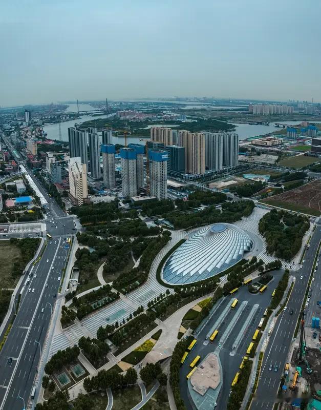 天津武清打造京津产业新城，成果十分亮眼。2025年，武清区以京津冀协同发展为战略
