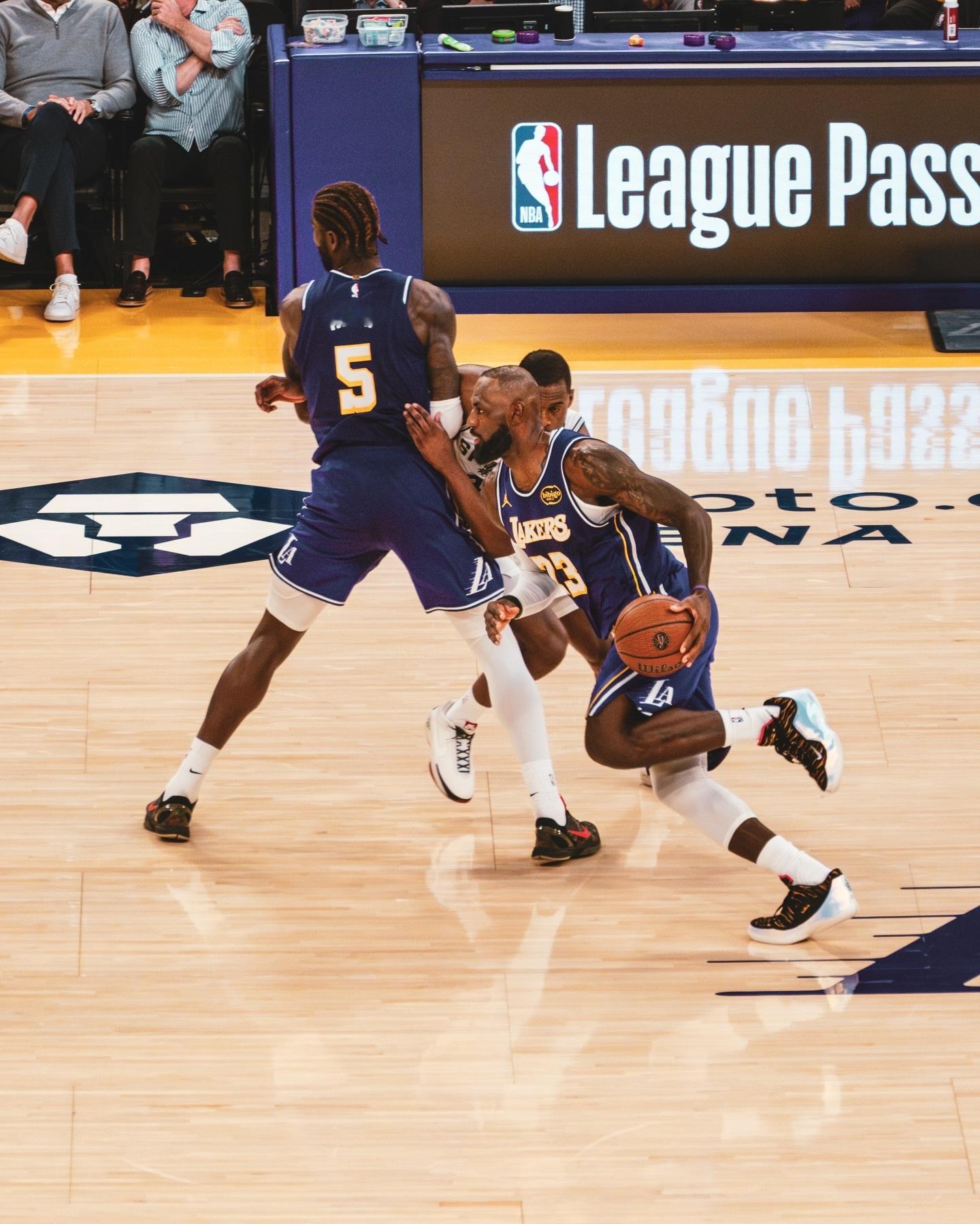 “我们都是见证者”詹姆斯