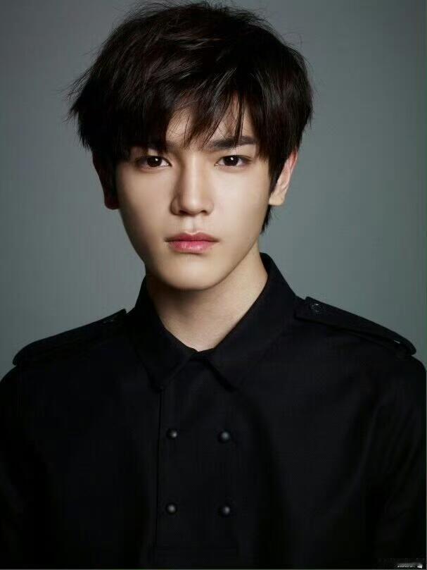 李泰容正式退伍 【李泰容】永远的一号传奇练习生 