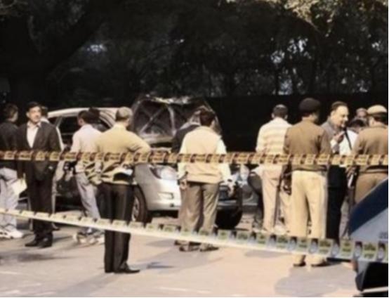 1982年，中国驻莫桑比克大使馆翻译唐健生做了一项疯狂举动，他杀光大使馆的所有人