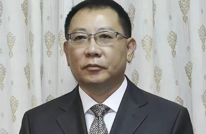 大陆出手了，台湾却还有人在偷笑！在近期，大陆的通缉令刚刚下达不久，台前军情局长刘