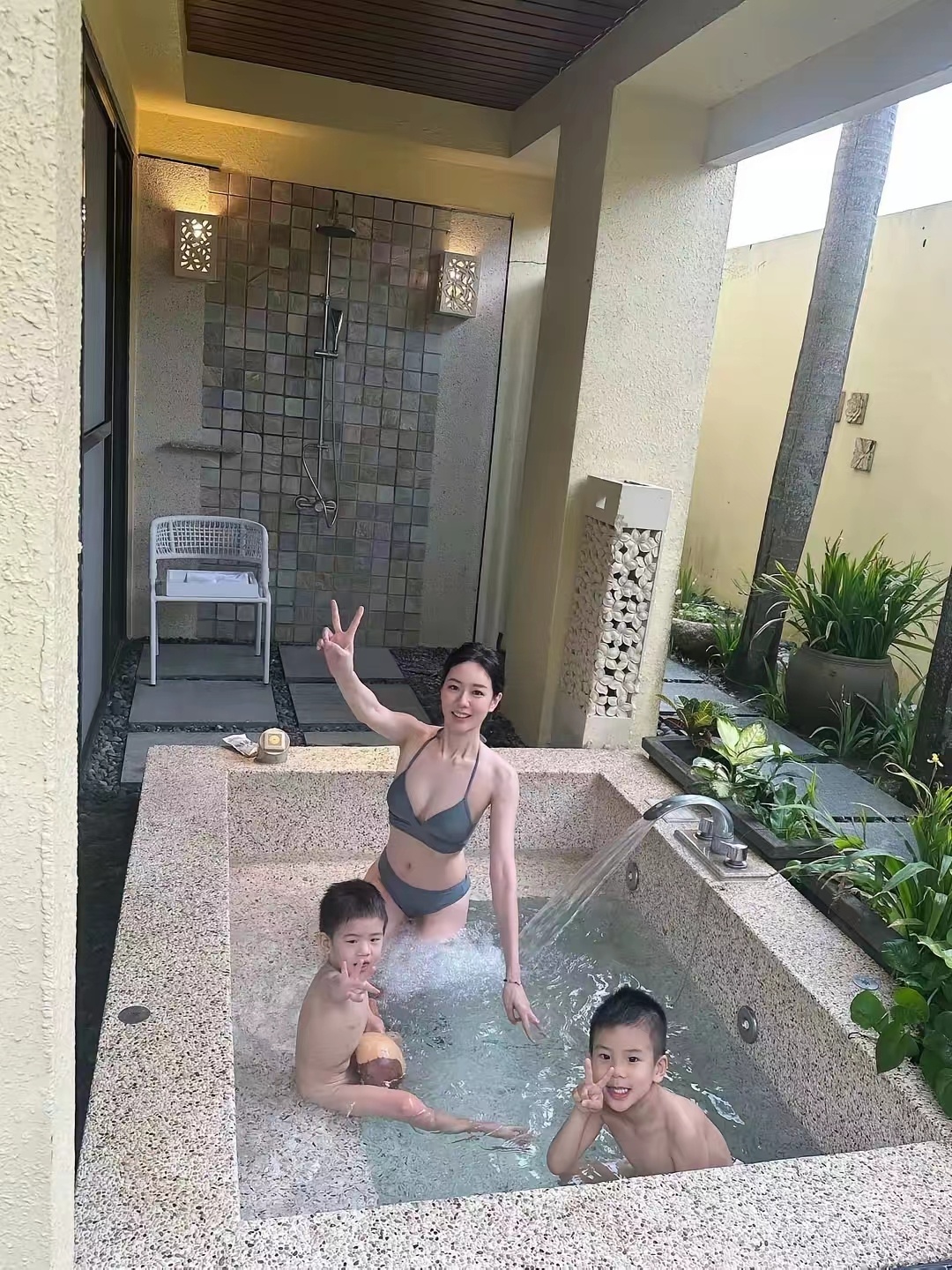 释永信与多名女性保持不正当关系少林寺住持释永信被查释永信育有私生子据说这是释永信