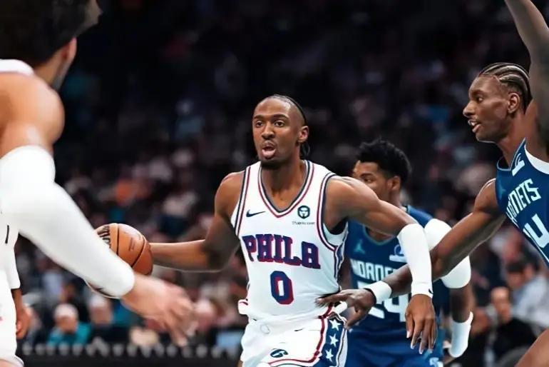 北京时间3月29日，76人客场以116比114小胜黄蜂，恩比德复出砍下29分，这