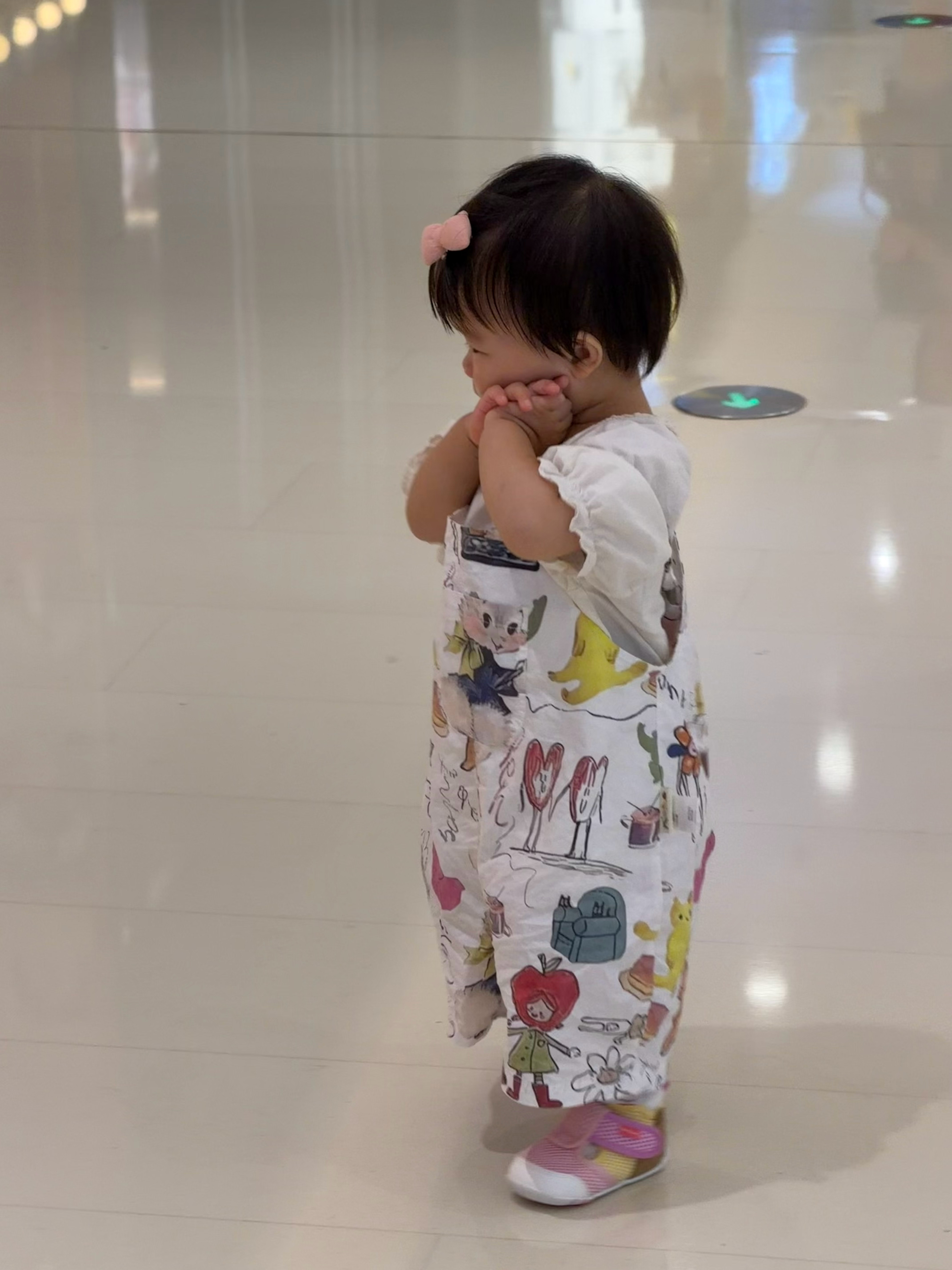 生女儿啊，生女儿好啊，一天能治愈你八百回。 