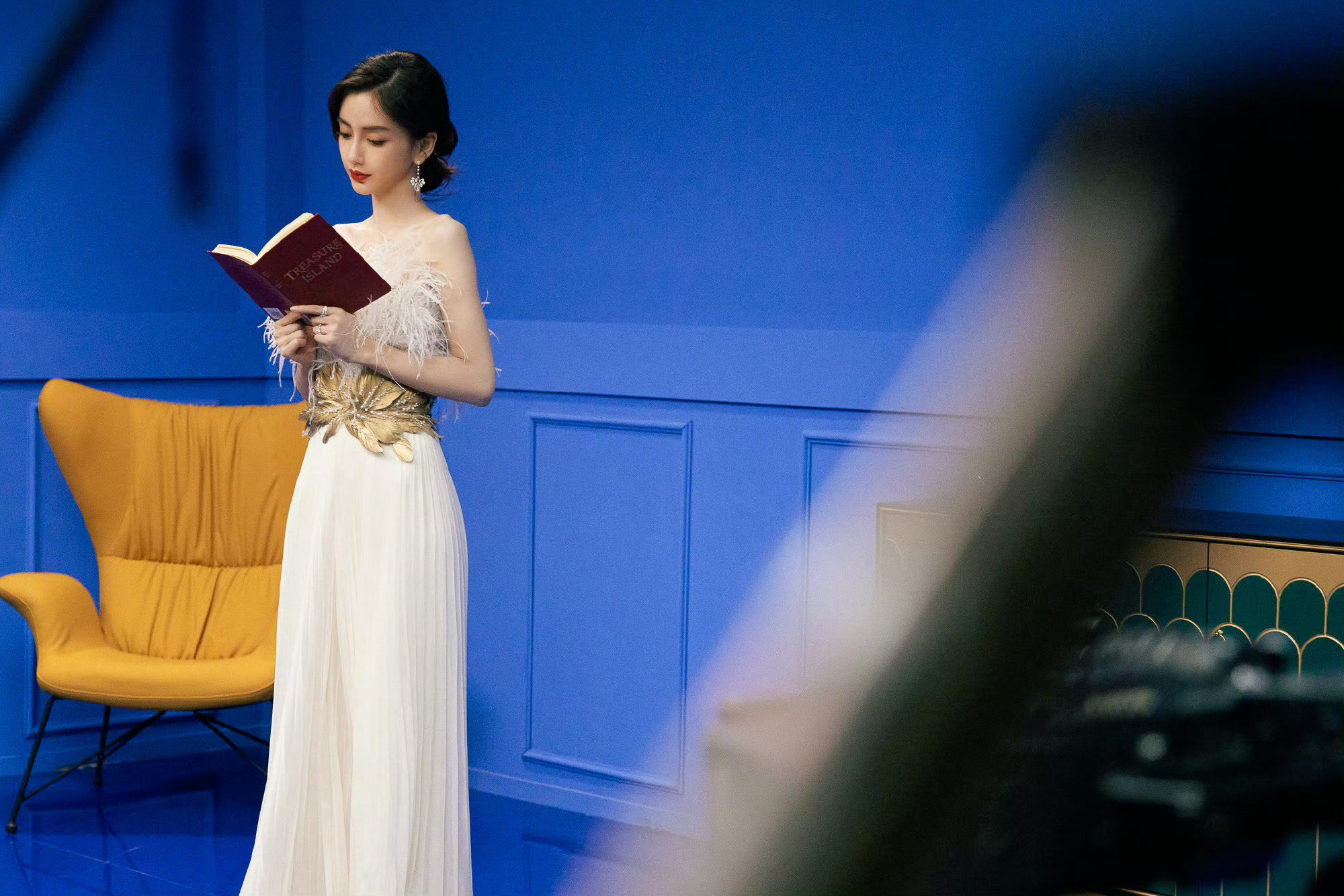 angelababy  angelababy 雨声是夏夜的旧独白𝑻𝒉𝒆 ?