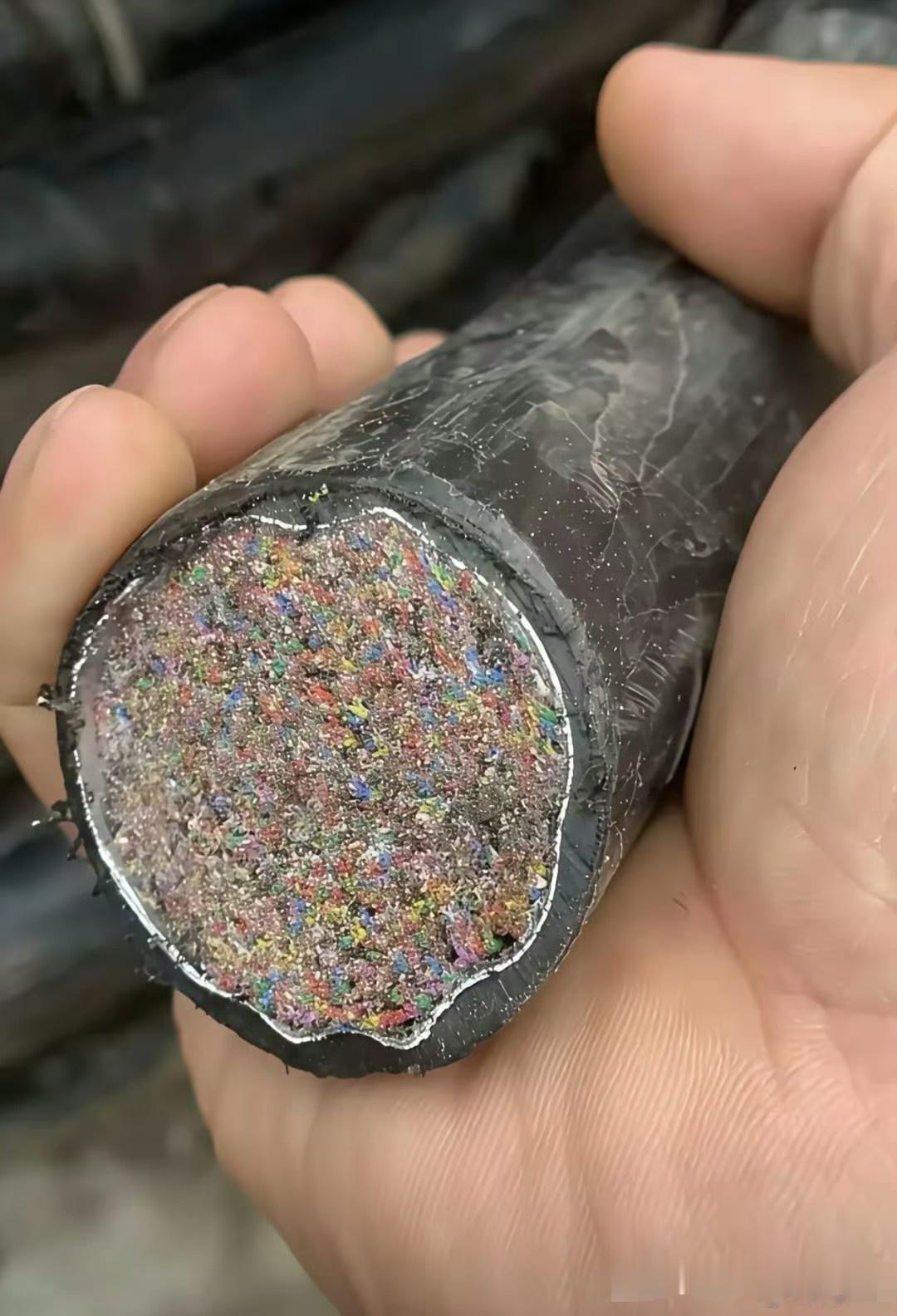 通信电缆剪断了，能接上吗？
.