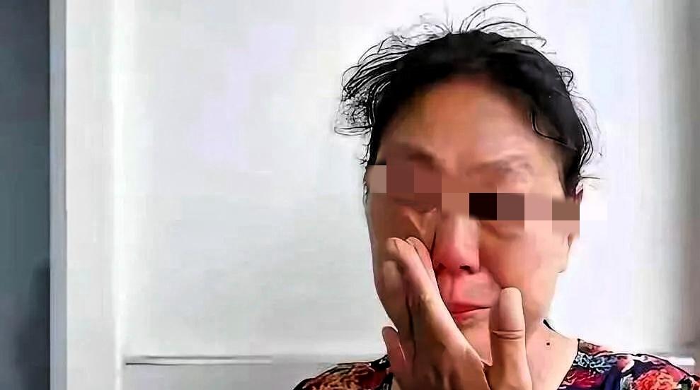 亲妈一张嘴，直接把儿子的“金饭碗”给端了。上海这位阿姨估计没想到，自己在五百人大