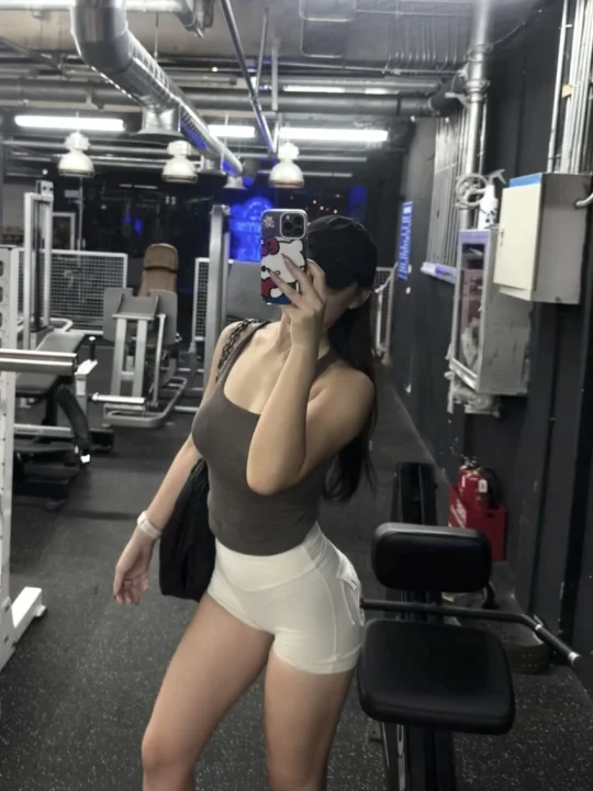 170 58kg | 奔四健身姨姨的实况快乐