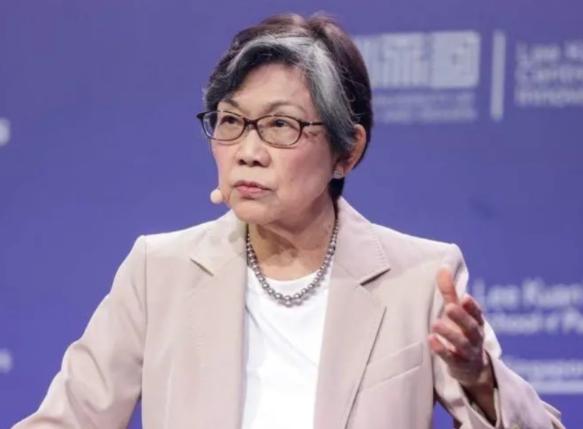 新加坡大使一语惊人：不管中国愿不愿意，全世界都已经这么看中国了！

在对待涉华问