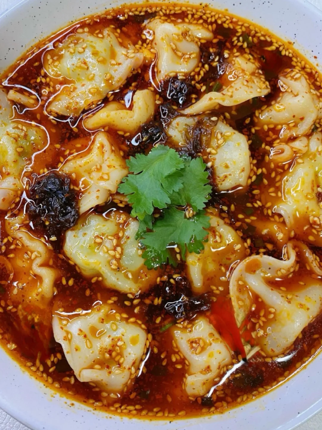 天冷吃碗热乎的纯素酸汤水饺！开胃又饱腹