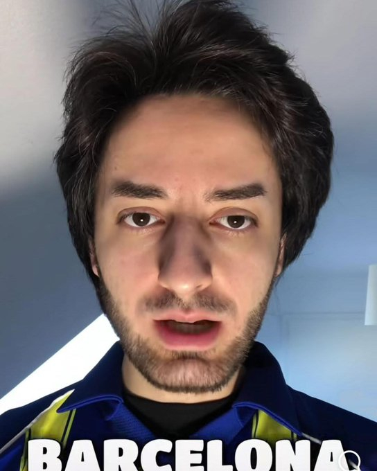 这位球迷给自己定了个挑战：巴塞罗那不赢得欧冠冠军，他就不剪头发。 